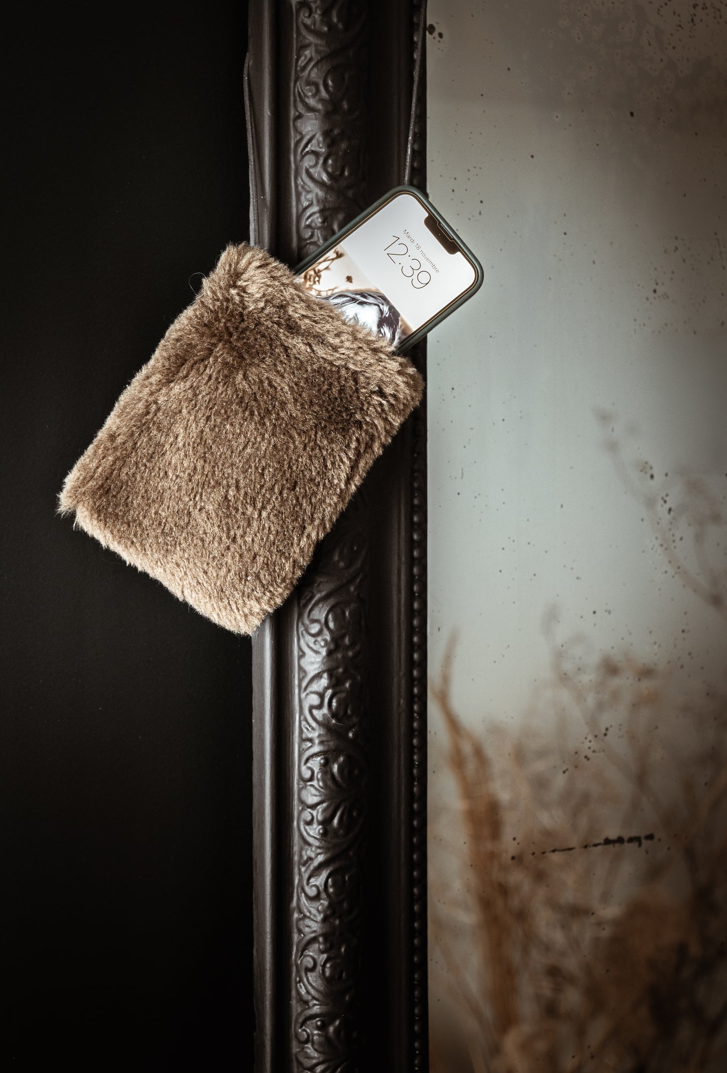 Pochette de téléphone en peau de mouton de Nouvelle-Zélande - 6 coloris