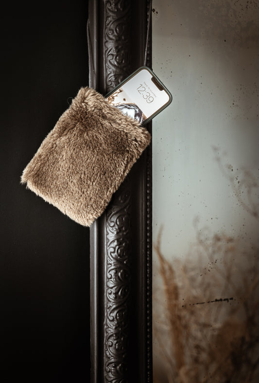 Pochette de téléphone en peau de mouton de Nouvelle-Zélande - 6 coloris