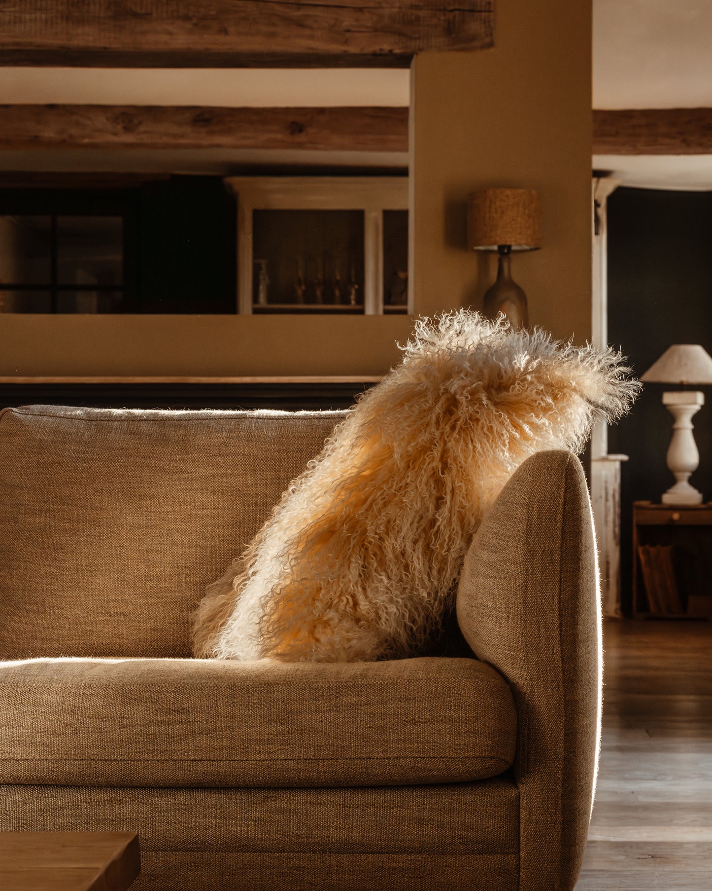 Coussin en peau de mouton Tibétain - Soleil arctique